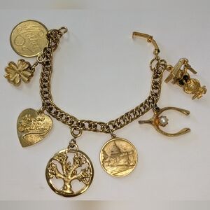 VTG GOLD TONE FAUX PEARL & RHINESTONE CHUNKY CHARM BRACELET